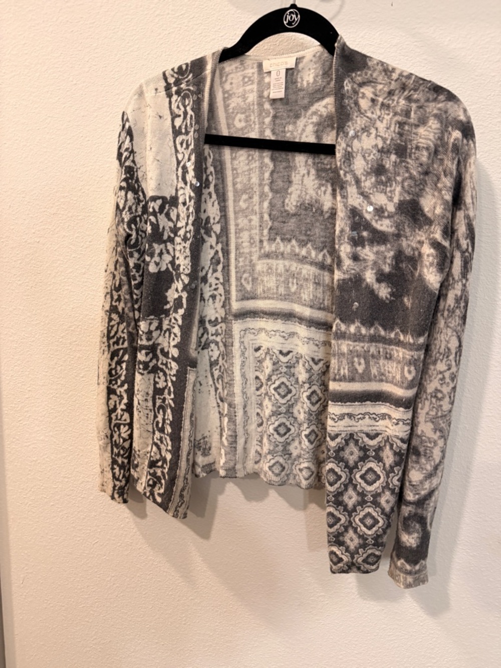Chico's Gray and White Patterned Open Cardigan